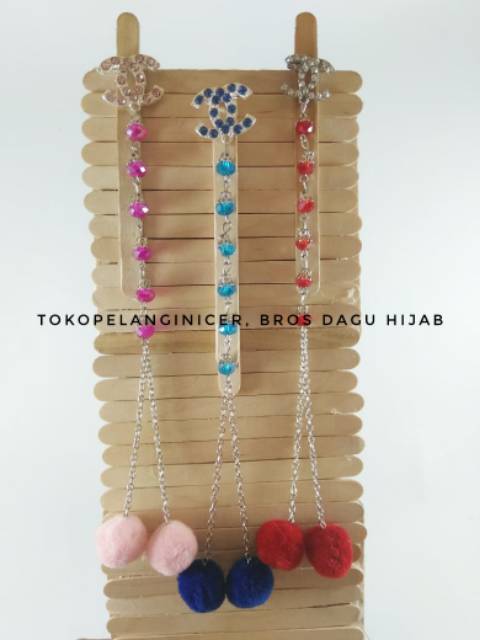 Hijab Bros / Bross Peniti Jilbab Dobel Pompom Juntai Panjang by TokoPelangiNicer Aksesoris Hijab