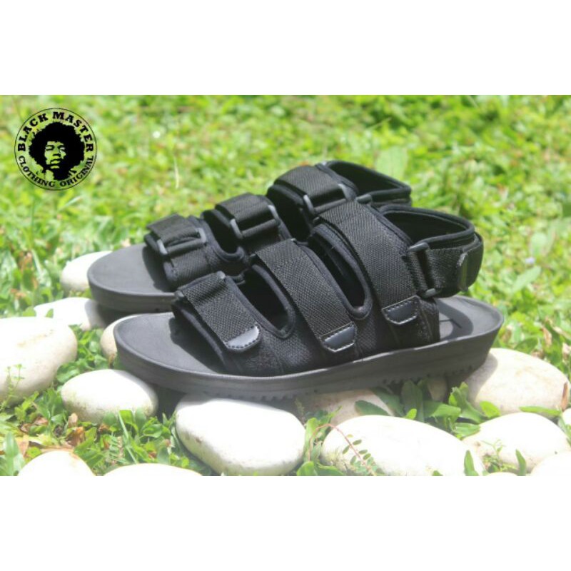 sandal gunung black master sg original sendal gunung pria kasual.