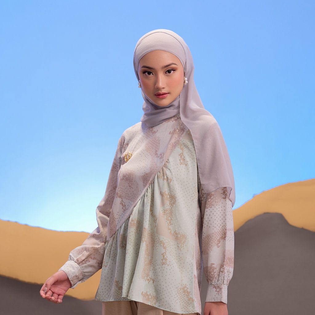 ZM Zaskia Mecca Feat Fanny Fabriana - Xanju Sea Salt Blouse - Jelita Indonesia - Edisi Geopark Belitung