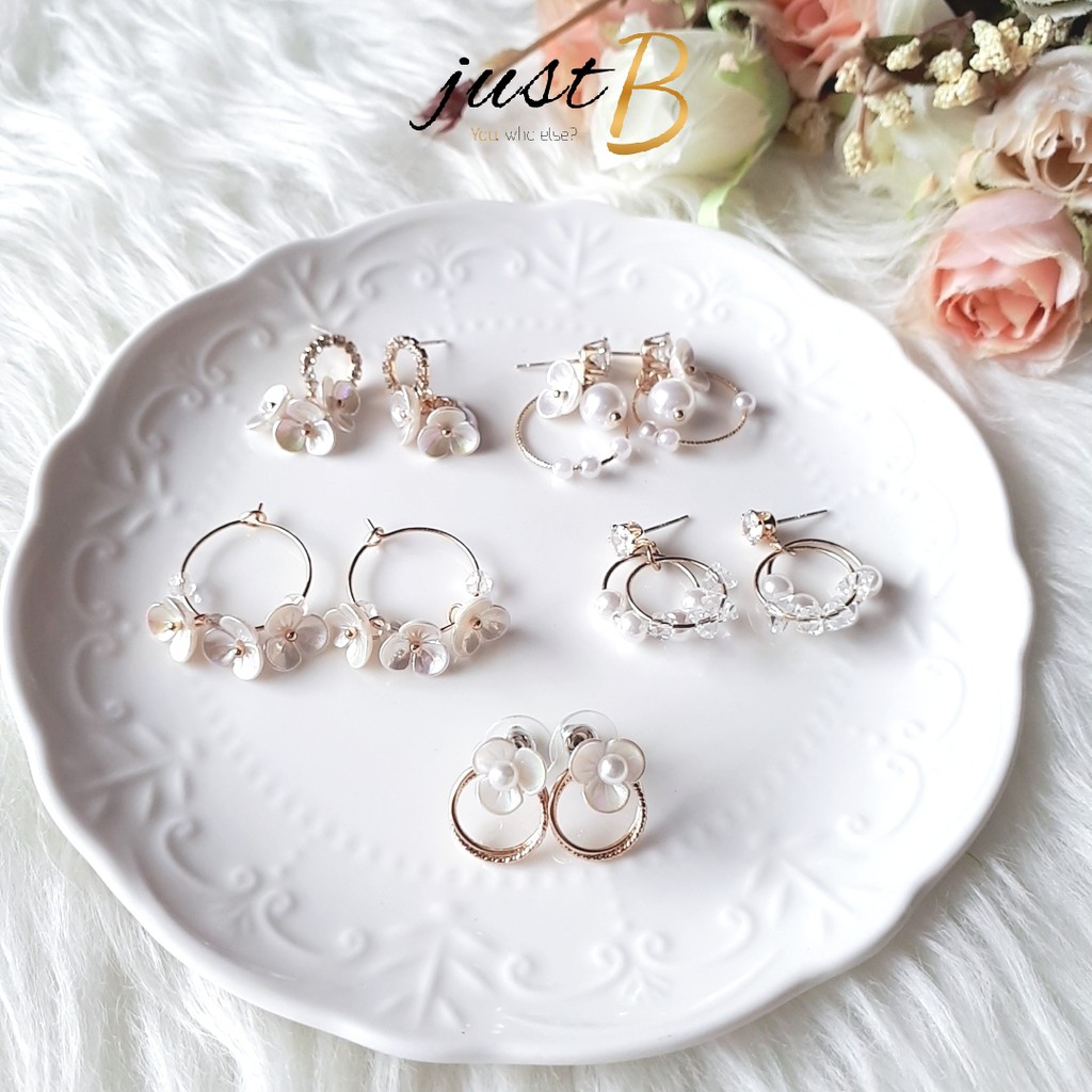 [READY] Anting Korea S925 White Flower Series Floral Stud Gold Ring Sterling Silver 5 Variasi Simple