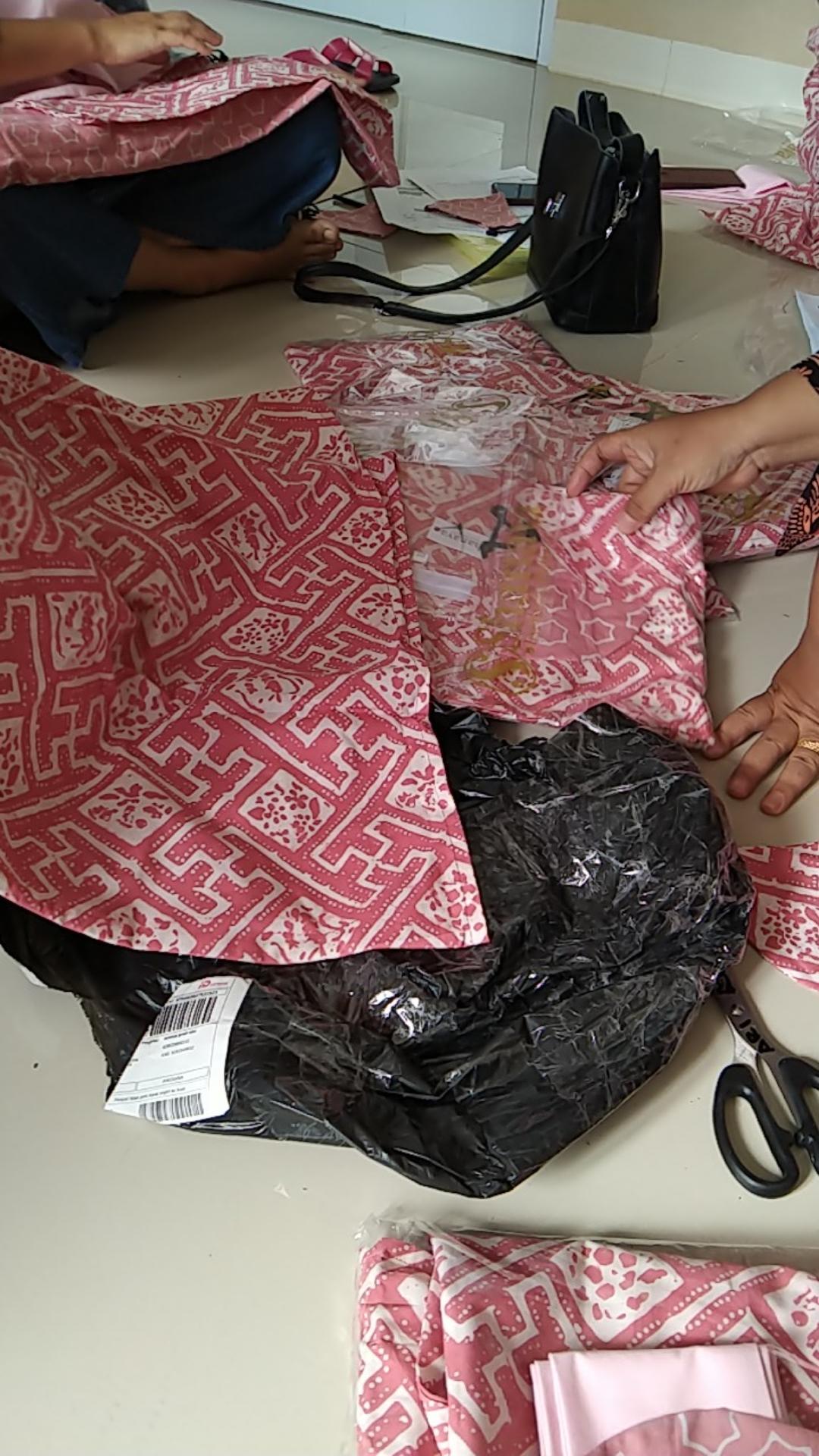 Tunik Mauza Garutan Navy Kombinasi Pita