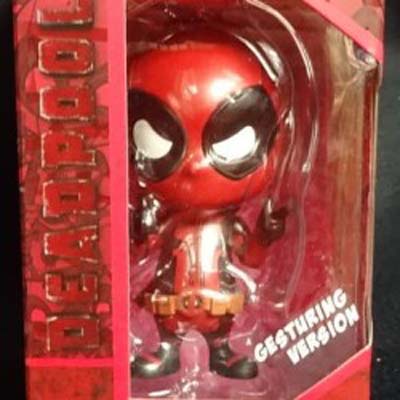 Deadpool Figure Pajangan Dashboard Mobil Kepala Goyang Cosbaby