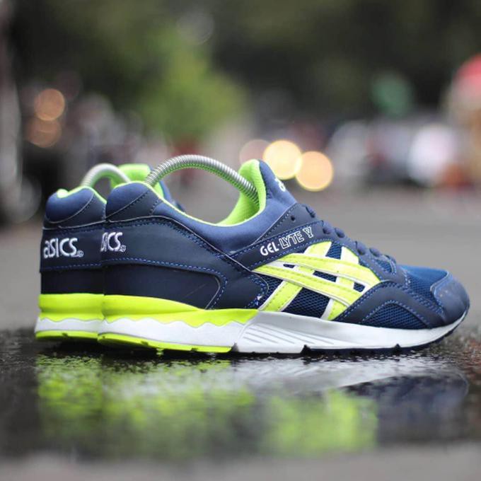 promo asics gel lyte v navy neon green / sepatu pria wanita running gym terbaru