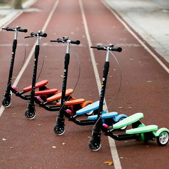 Skuter Anak Injak Dual Pedal Mainan Scooter Anak Otoped Dua Pedal - PINK