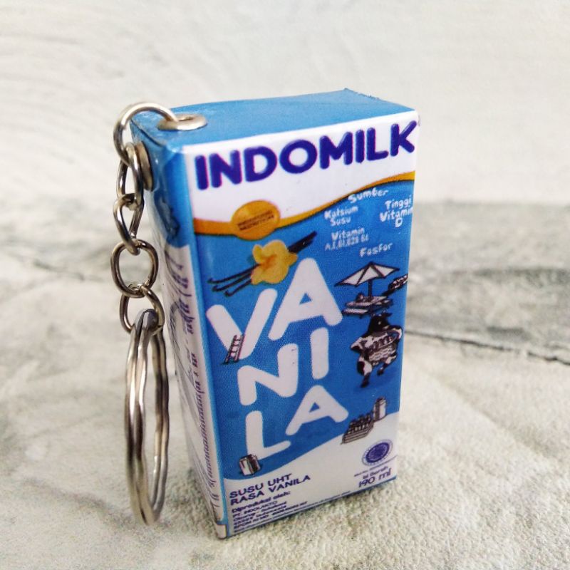 GANTUNGAN KUNCI UNIK MURAH MINIATUR KOTAK MINUMAN-Indomilk Vanilla