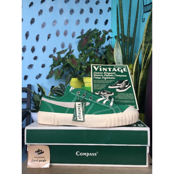 compass vintage 98 low green