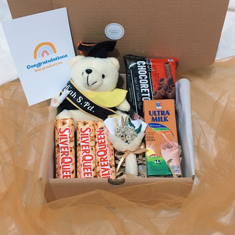 

Kado Wisuda | Hampers Wisuda | Boneka Wisuda | Hampers Snack