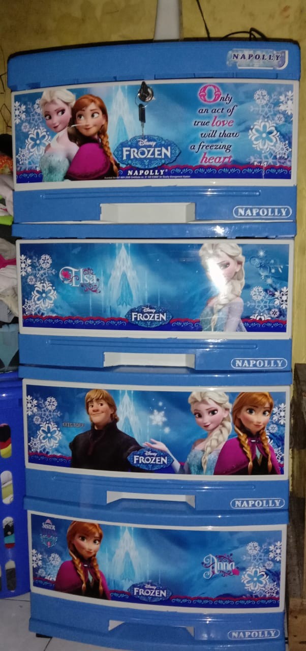  Lemari  plastik napolly karakter  frozen 4 atau 5 susun  