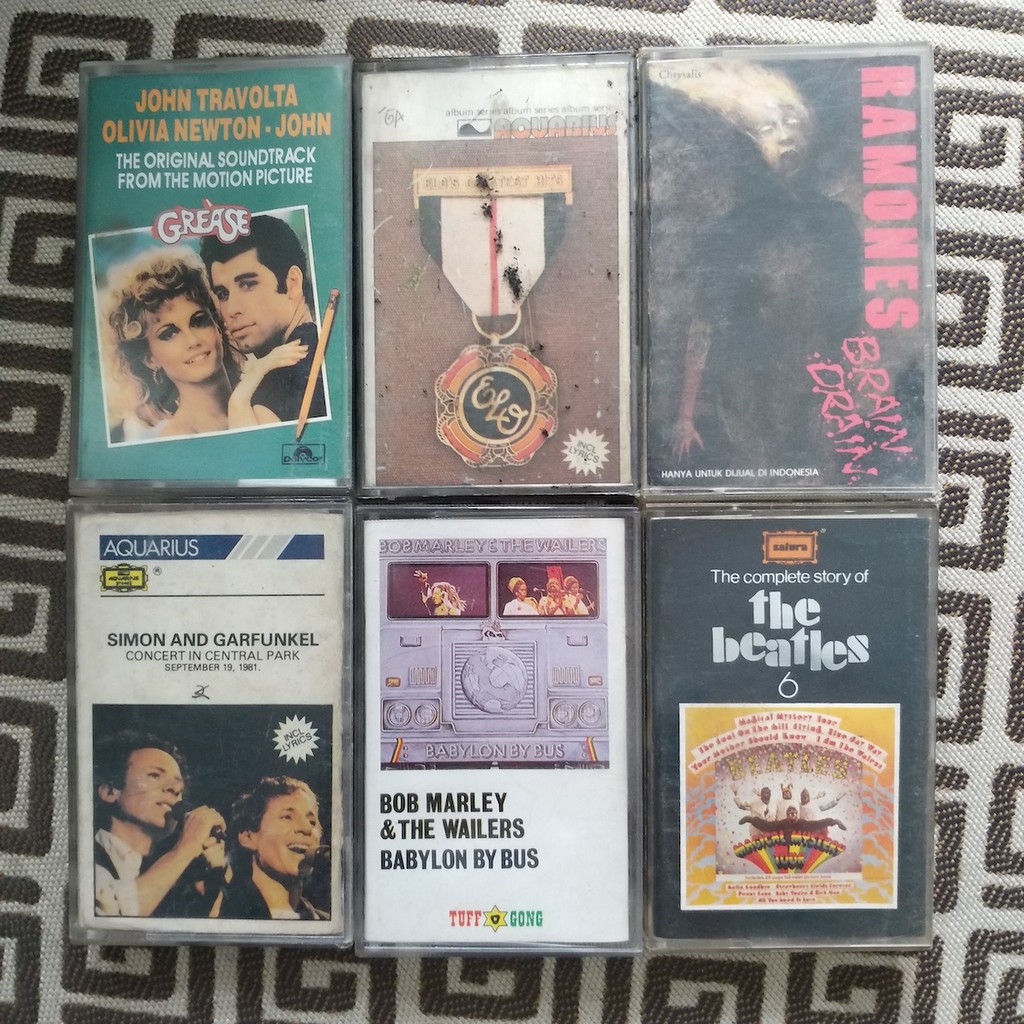 Kaset Lama Ramones - ELO - Simon & Garfunkel - Grease - Bob Marley - Beatles