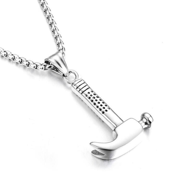 Kalung Liontin mini claw hammer Bahan titanium steel Gaya Korea Untuk Pria