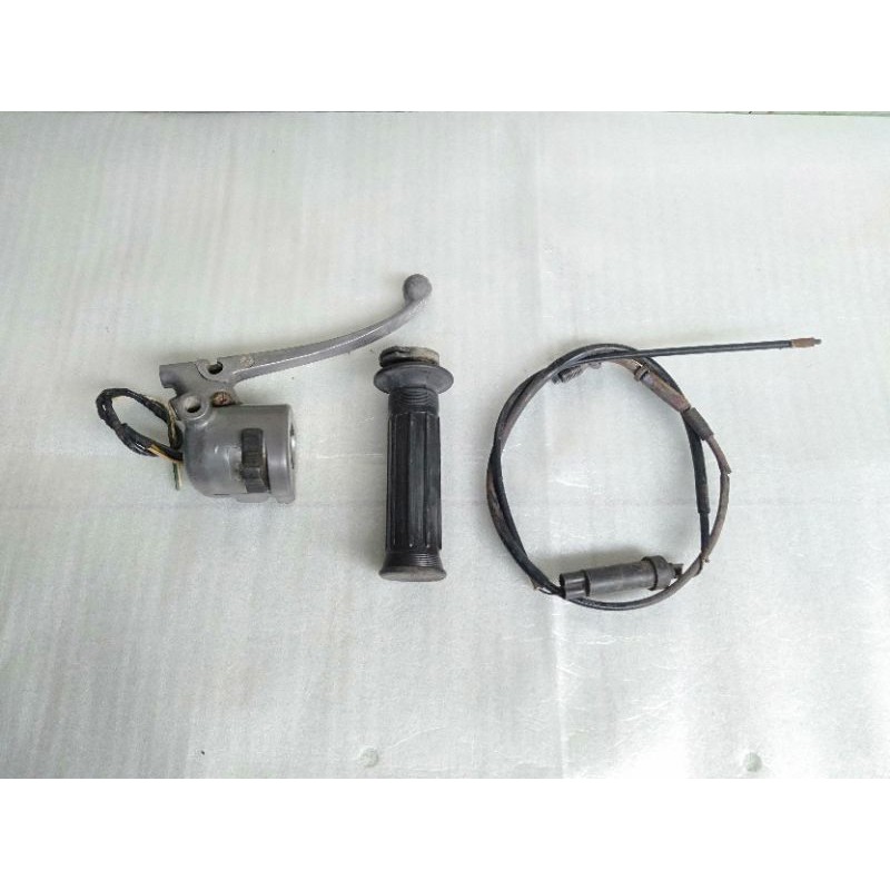 Holder Kanan Yamaha L2SN L2S YB100 L2G Original