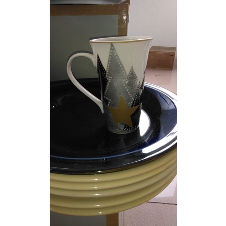 Mug Tinggi Keramik Natal Pohon Natal Black White 17 cm