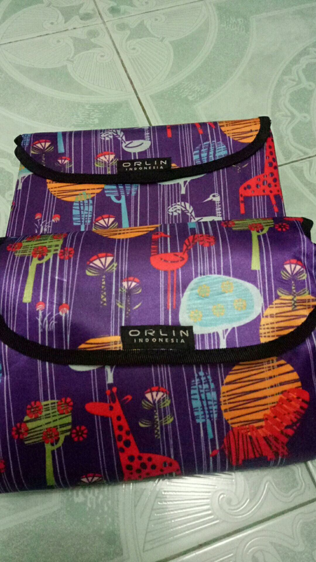 Tikar Lipat Orlin Original Untuk Piknik Ukuran Standart 200x150 Cm Motif Bunga