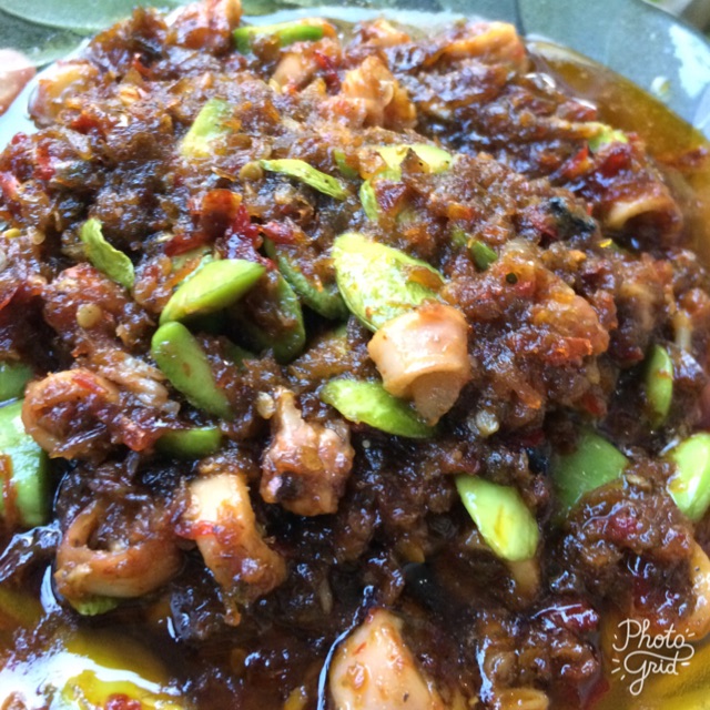 

Sambal cumi asin pete