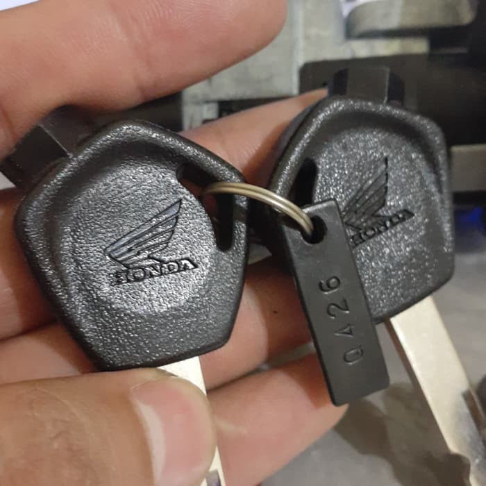 Kunci Kontak Original Honda  Keyset Key Set Assy Blade karbu 110  Scoopy Karbu ABS Revo FI 100% ori Kabel Soket 2