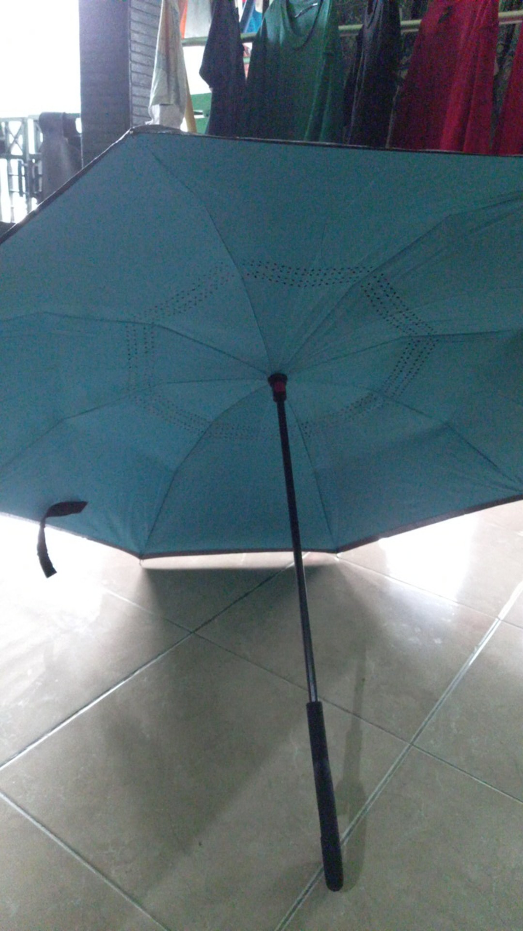 Payung Terbalik Kazbrella / Peralatan Hujan A