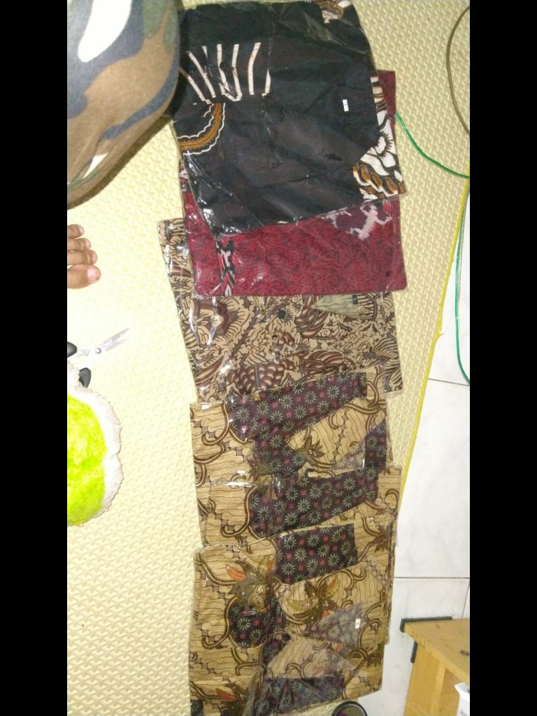 Kemeja Batik Pria Kasual Kemejakantoran