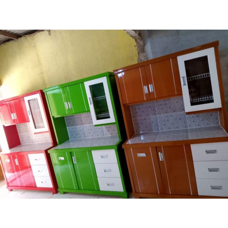 lemari dapur  3 pintu
