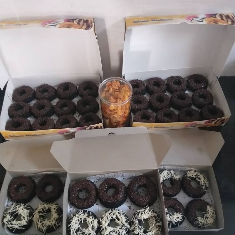 

Donies ( donat brownies ) perlusin