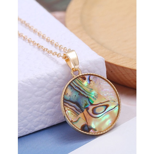 LRC Kalung  Fashion Golden Shell Round Alloy Necklace A61239