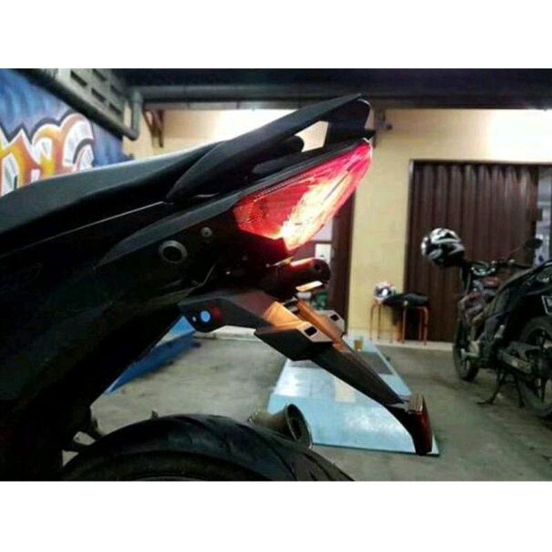 Fander / Spakbor belakang Custome Spakbor belakang Satria fu fi injeksi