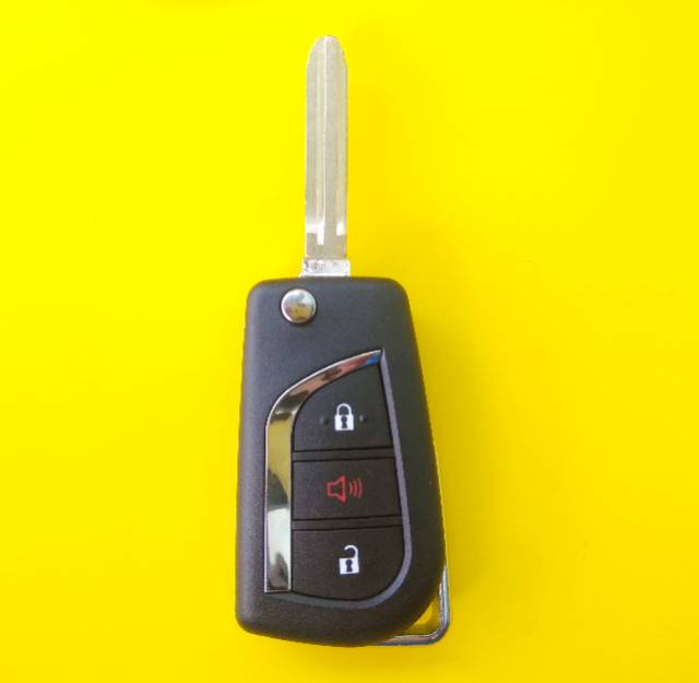 KUNCI REMOT TOYOTA INNOVA ALTIS CAMRY 3 TOMBOL MODEL LIPAT KODE TRANSMITTER REMOTE B42TA FLIP KEY