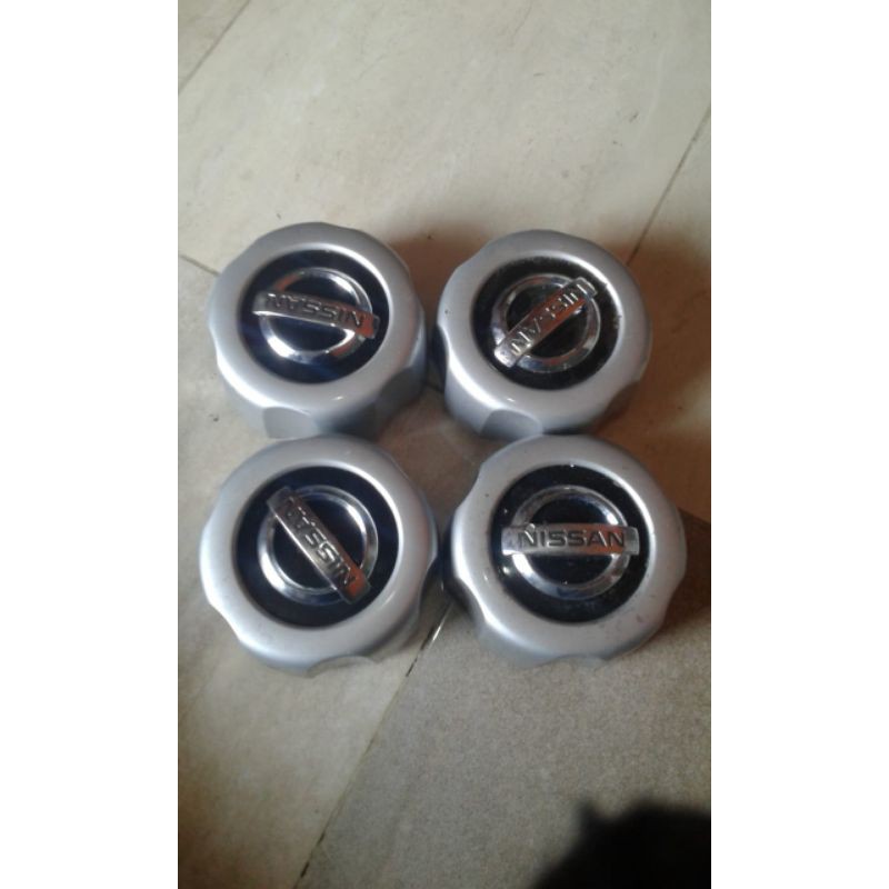 Dop nissan terrano dop roda nisan terano