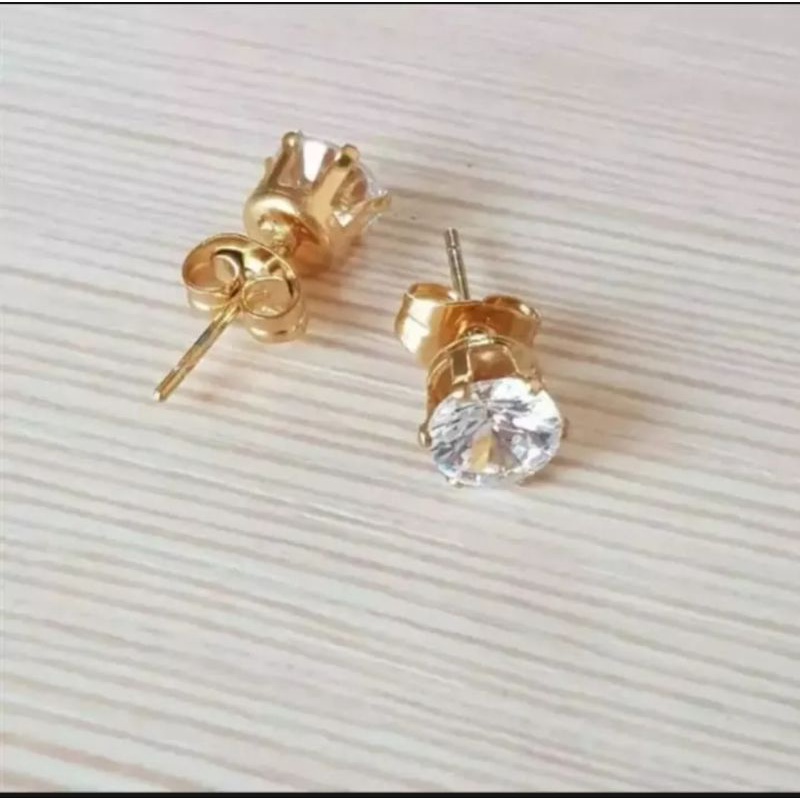 Anting tusuk permata gold titanium asli sngat cantik
