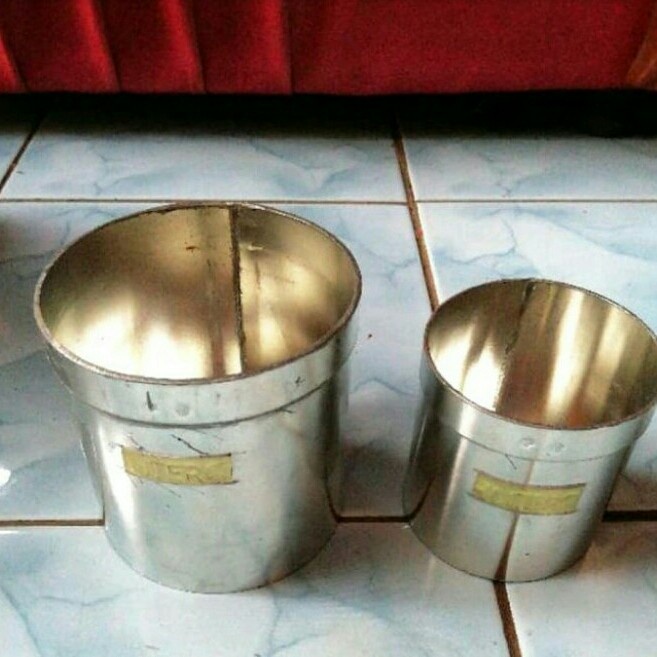 

bg20t01r Takaran Beras/Literan Beras 1 Liter Dan 1/2 Liter (Set) Sv012Ss
