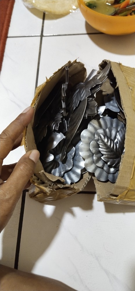 Bunga Matahari Tumpuk Besar Ornamen Pagar Besi Tempa Ornamen Tralis