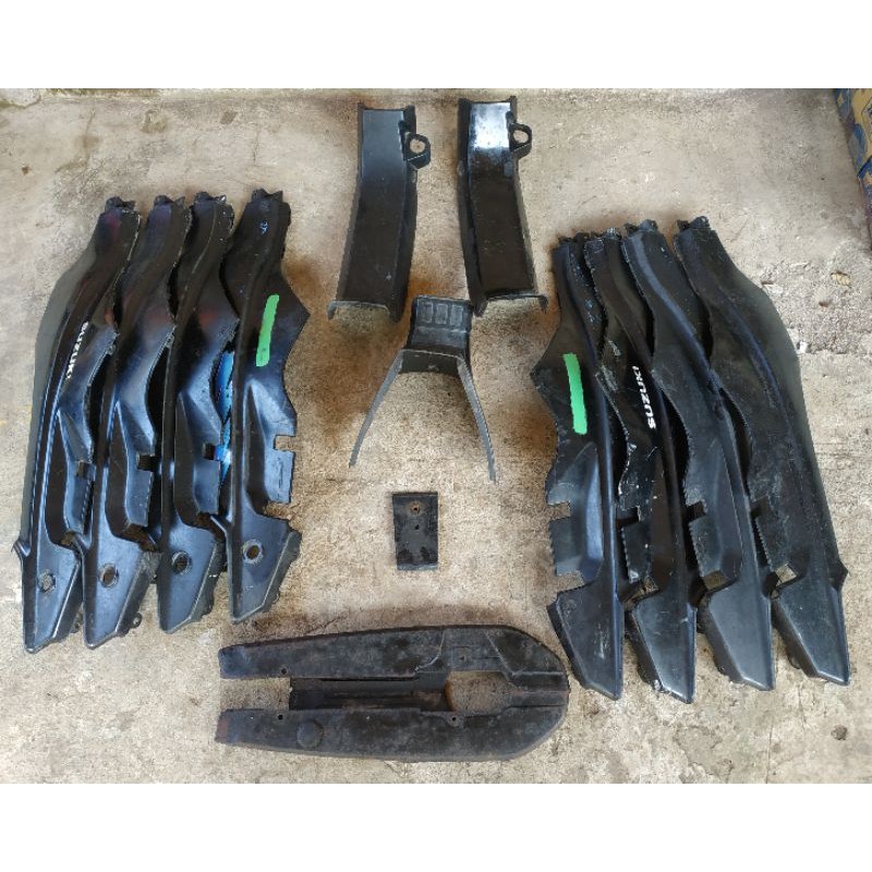 cover body belakang Suzuki crystal