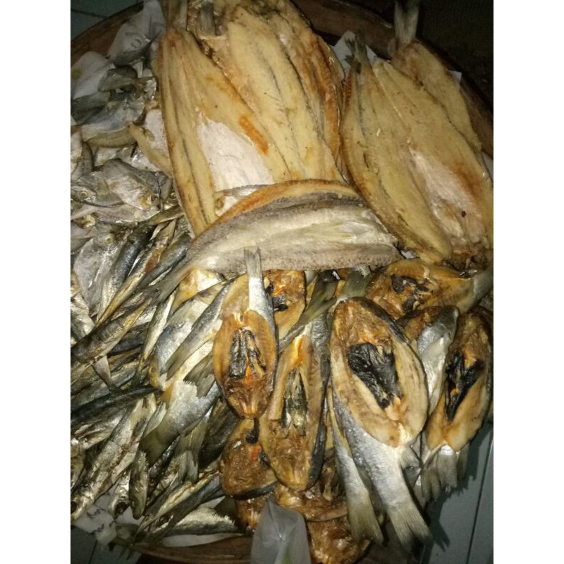 

ikan asin tanpa kepala