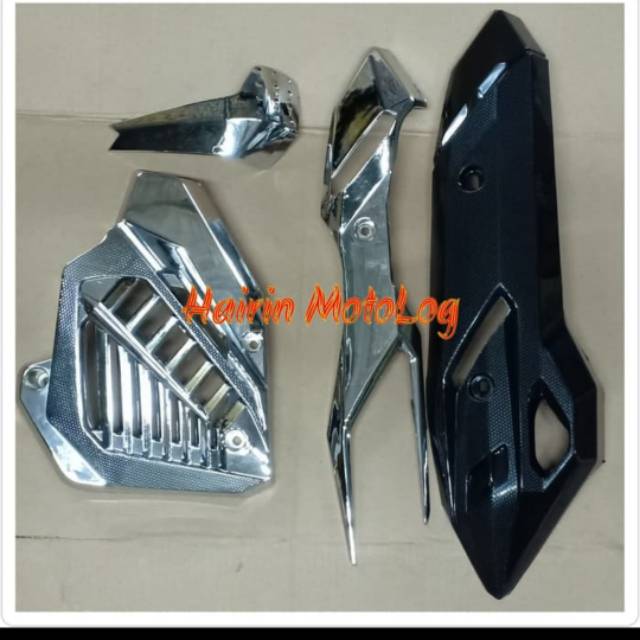 TUTUP COVER KNALPOT + TUTUP RADIATOR VARIO 125 150 2016-2017 CHROME