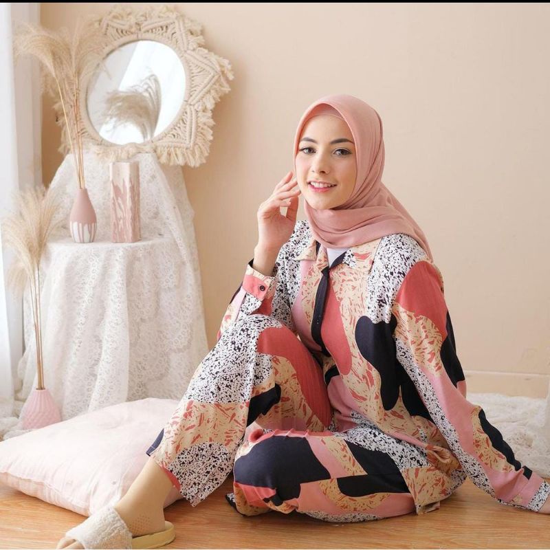 SETELAN PIYAMA WANITA PREMIUM HIGH QUALITY // LD 100 - 110 ONE SET RAYON MOTIF BARU // SET RAYON-Nikita set