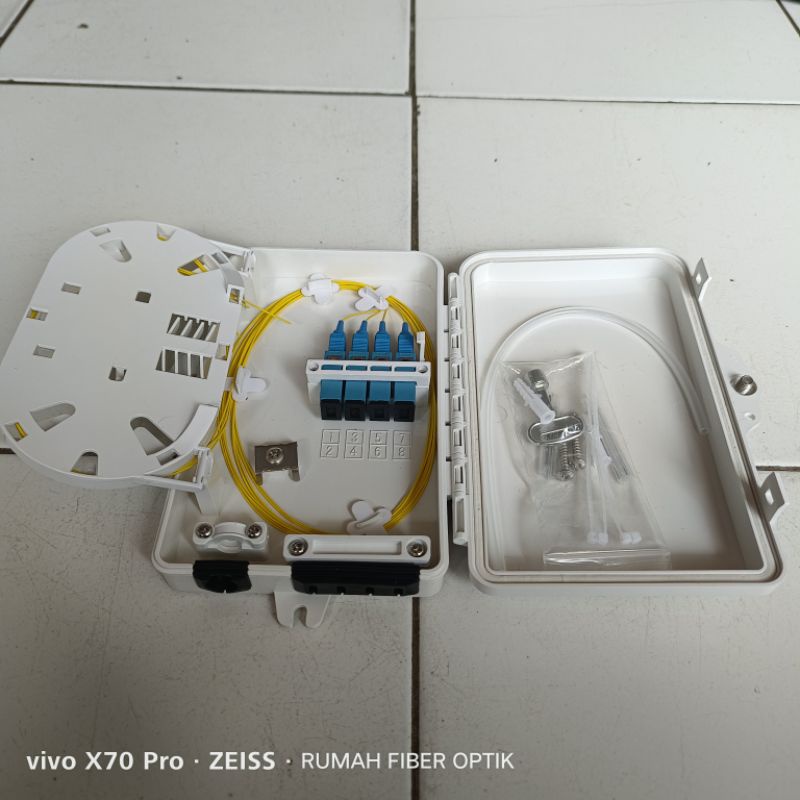 odp 4 core lengkap pigtail SC UPC/roset 4 core lengkap pigtail  dan adapter SC UPC