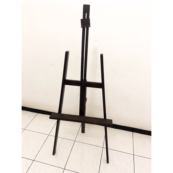 

STAND KAYU PAPAN TULIS
