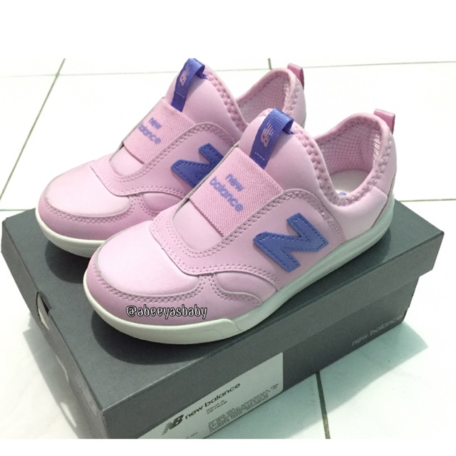 New Balance Kids 300 Pink (Slip On) sz 31/18.5cm