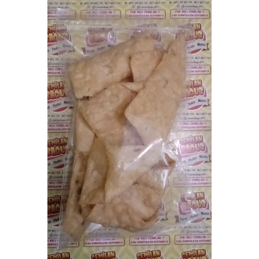 

Cemilan Bagus - Kerupuk Pangsit / Kerupuk Bawang Serba Rp 2.500