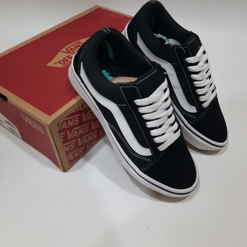 Vans Comfycush Old Skool Classics Black White