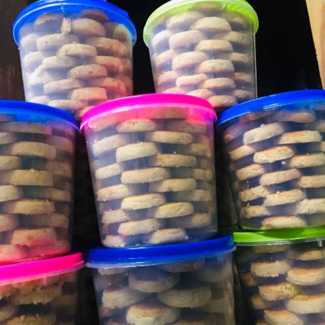 

Kue Kacang