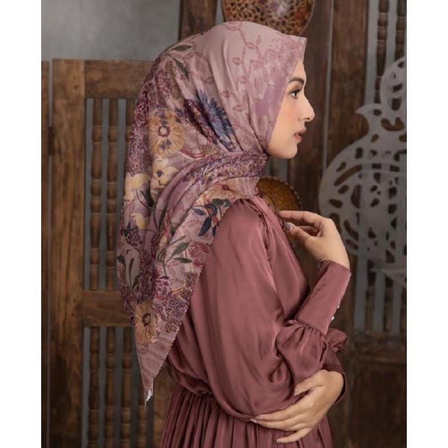 Sandhya Scarf HL by Heaven lights