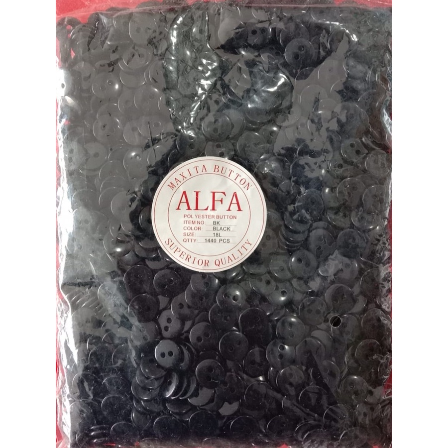 Kancing Baju 2 Lubang isi 10 gross hitam Merk Maxita