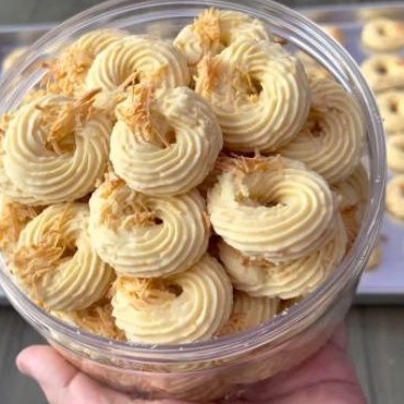 

kue sagu keju