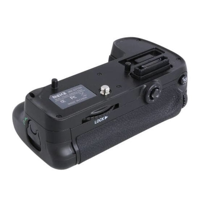 PROMO .. MEIKE BATTERY GRIP MK D7100 FOR NIKON D7100