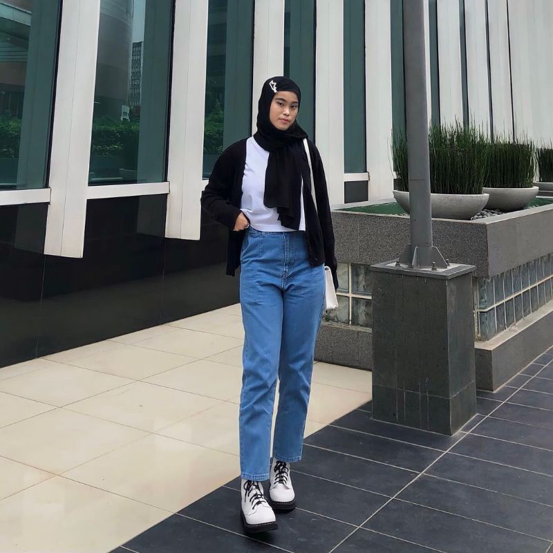 CELANA BOYFRIEND JEANS WANITA POLOS