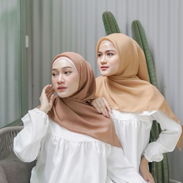 HIJAB SEGIEMPAT CORNSKIN BY J.fashion