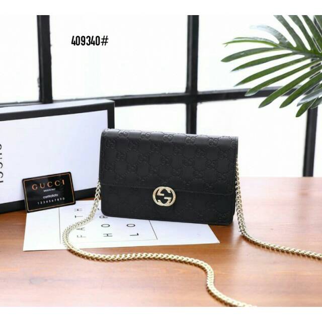 GUCCI SIGNATURE CHAIN WALLET