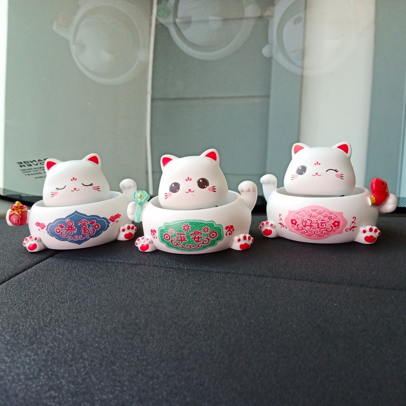 Pajangan Mobil Goyang Kepala Shake Head Doll Kucing Rezeki Jepang Maneki Neko Babi PIG PIGGY