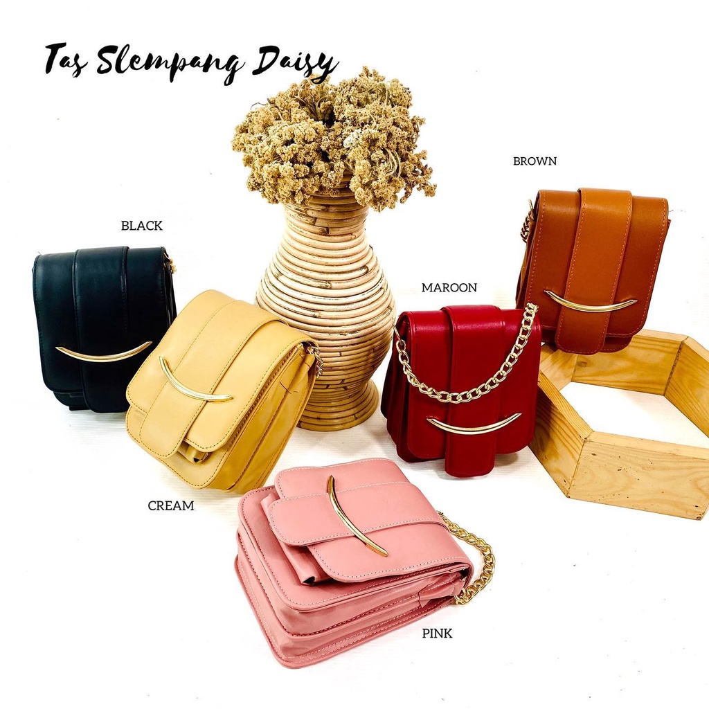 Benang Raja Tas Selempang Daisy
