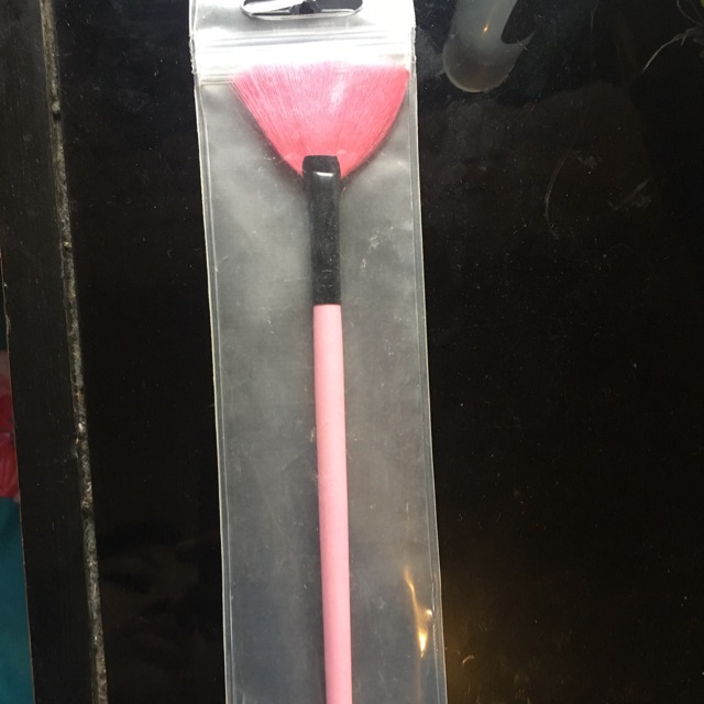 Make Up For You Fan Brush